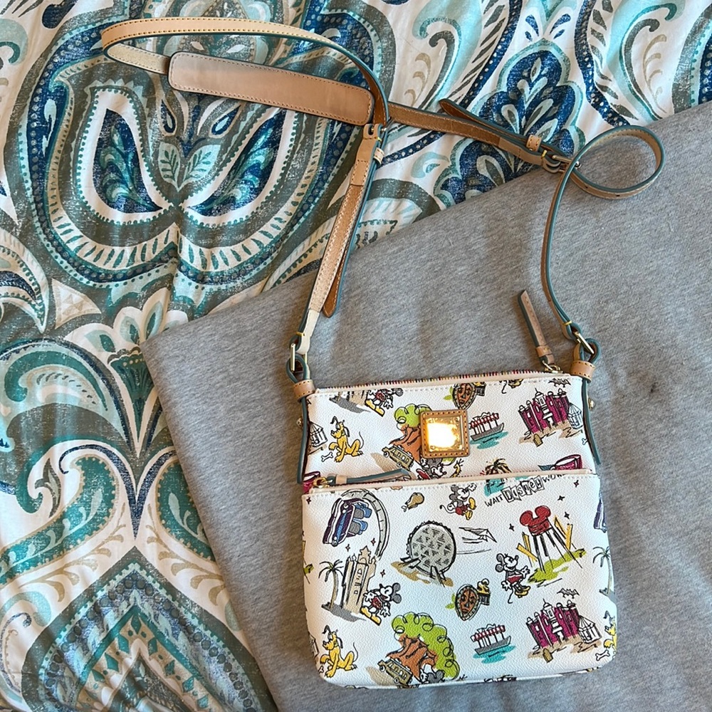 Disney Dooney and Bourke WDW Disneyanna Letter Carrier